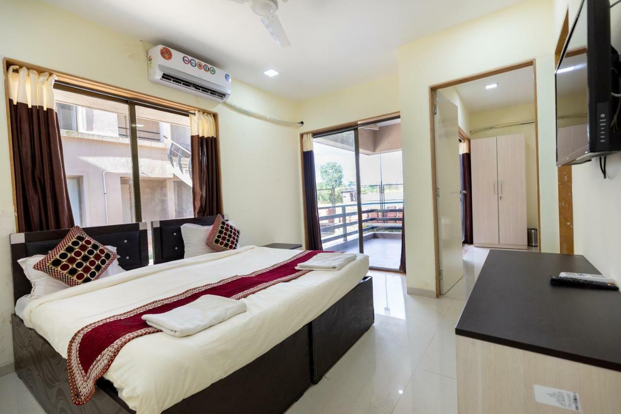 Hotel Vivaant Retreat And Conventions à Igatpuri Extérieur photo